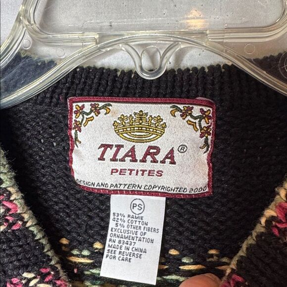 Tiara Vintage Holiday Cardigan Sweater. Size Small Petite. - Picture 5 of 8